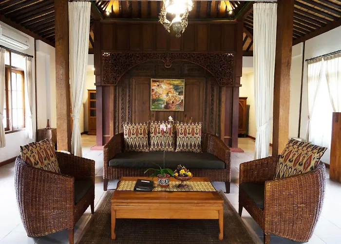 Berawa Hotel 4*